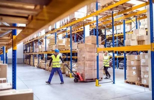 Warehouse Moving